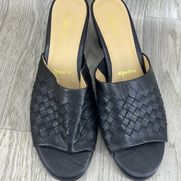 🍁2/$25 🍁Trotters Corsa Woven Sandal - Picture 3 of 15